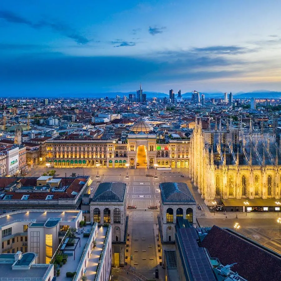 Porta Venezia • Duomo Wi-Fi • Netflix • Metro Apartamento Milão